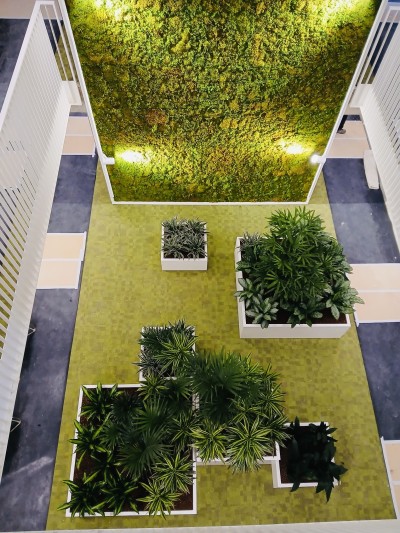 Plantenbakken in Bijlmer Kwartier
